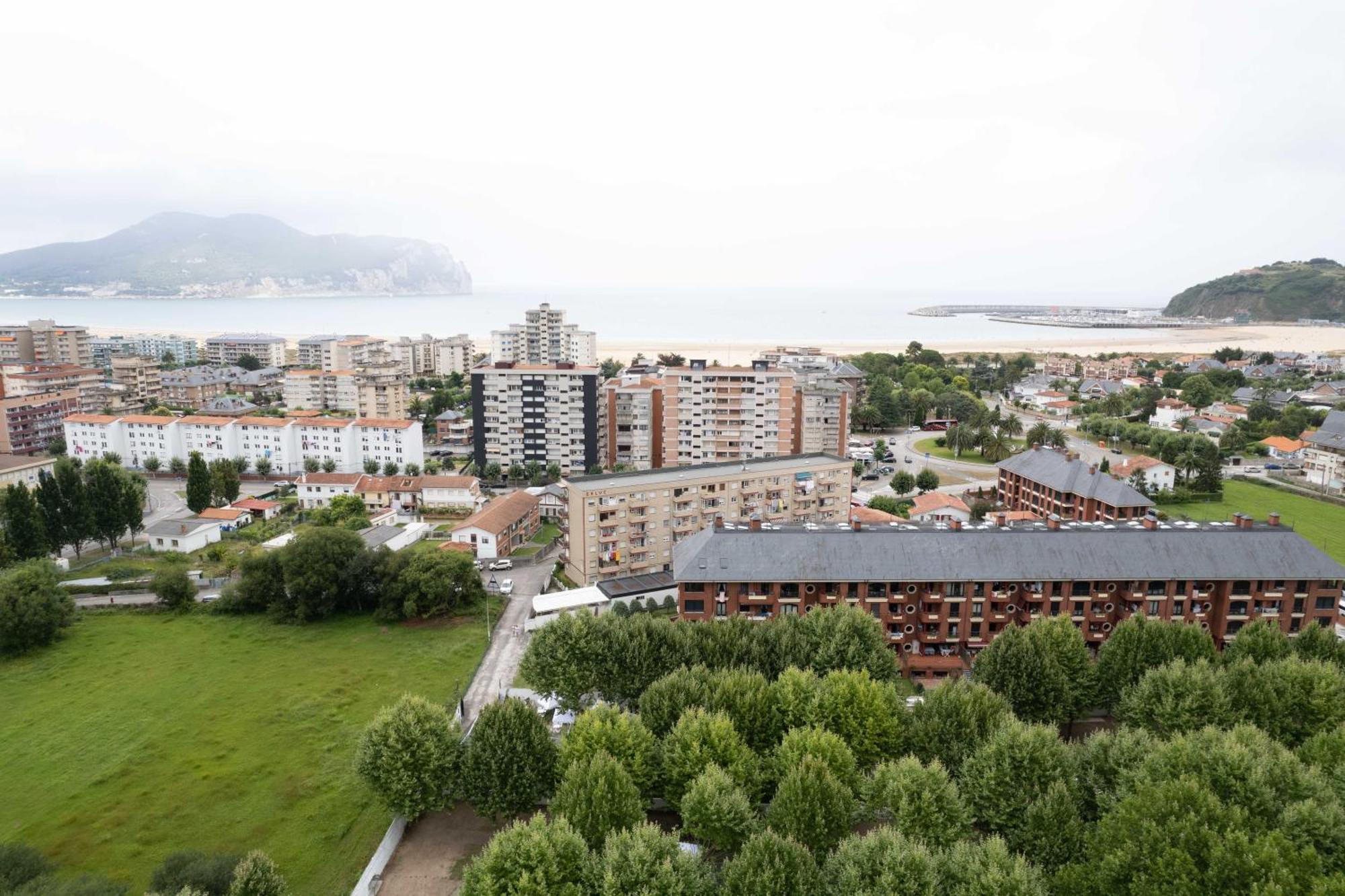 Alojamiento - Bungalows En El Centro De Laredo A 200 M De La Playa Exteriér fotografie